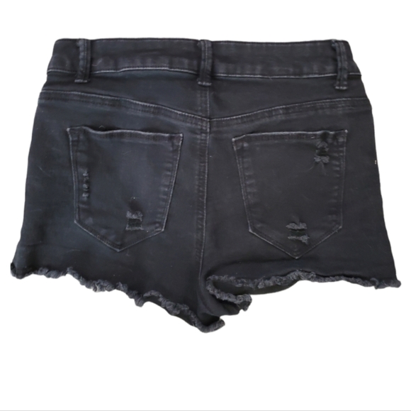 Astor SZ 7 Black Denim Distessed Cut-Off Shorts - Picture 3 of 10